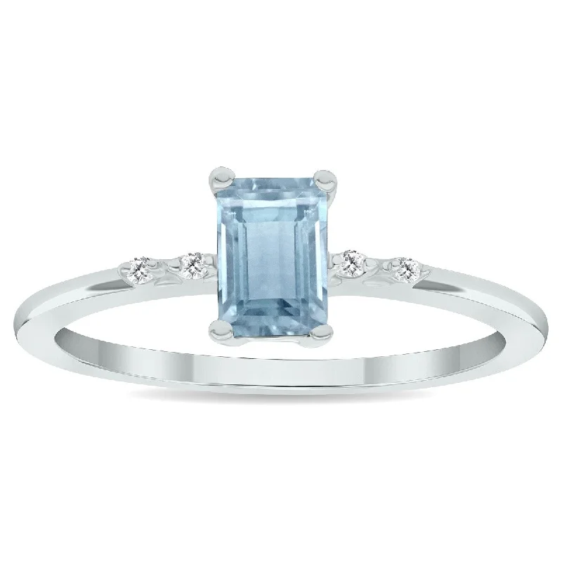 Women's Aquamarine and Diamond Sparkle Ring in 10K White Gold